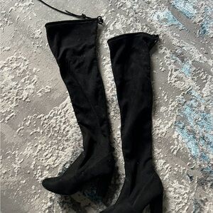 Elegant Black Over-the-Knee Boots